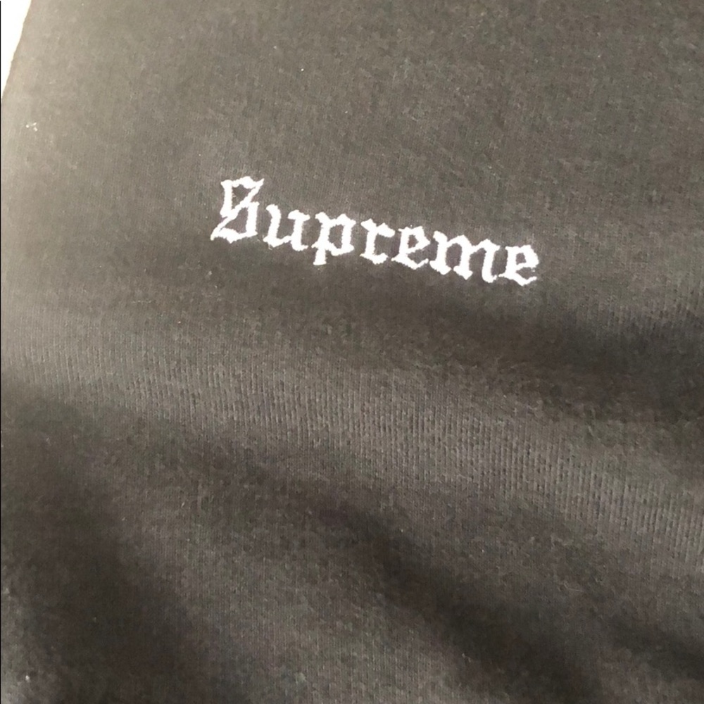8/10 condition Size Large - Picture 2 of 4